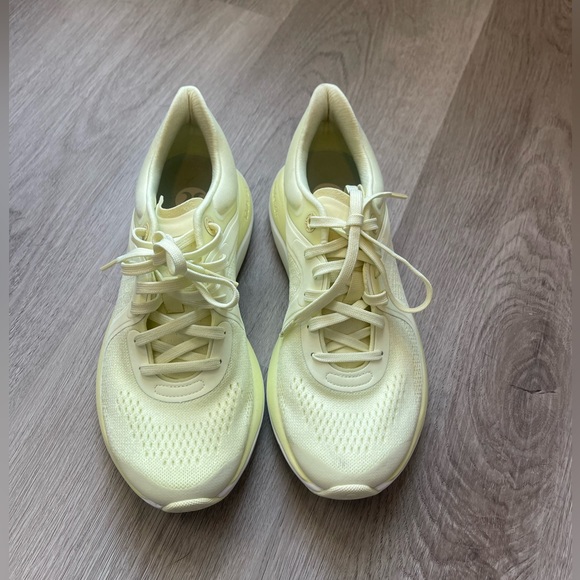 Lululemon Running Shoes Size 7